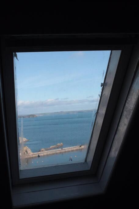メバギシー Smugglers View Stunning Harbour And Coast Viewsヴィラ エクステリア 写真